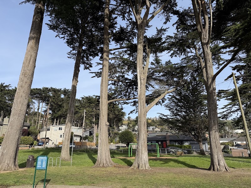 Edgemar Park photo 4