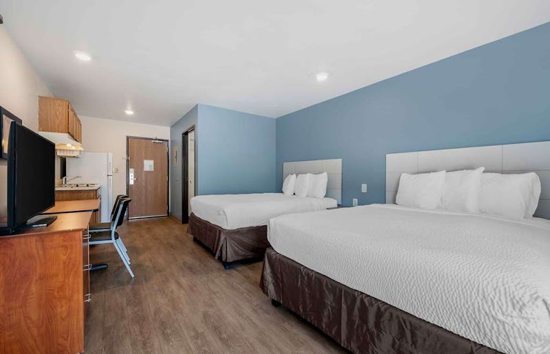 Extended Stay America Select Suites- Orlando - East photo 2