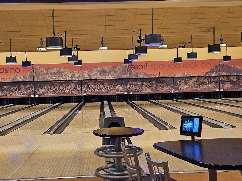 Red Rock Lanes photo 3