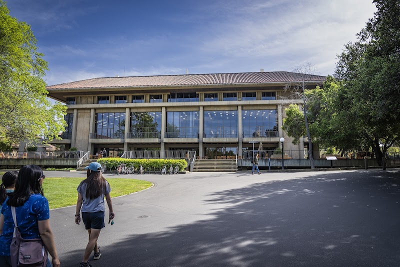 Photo of Branner Earth Sciences Library