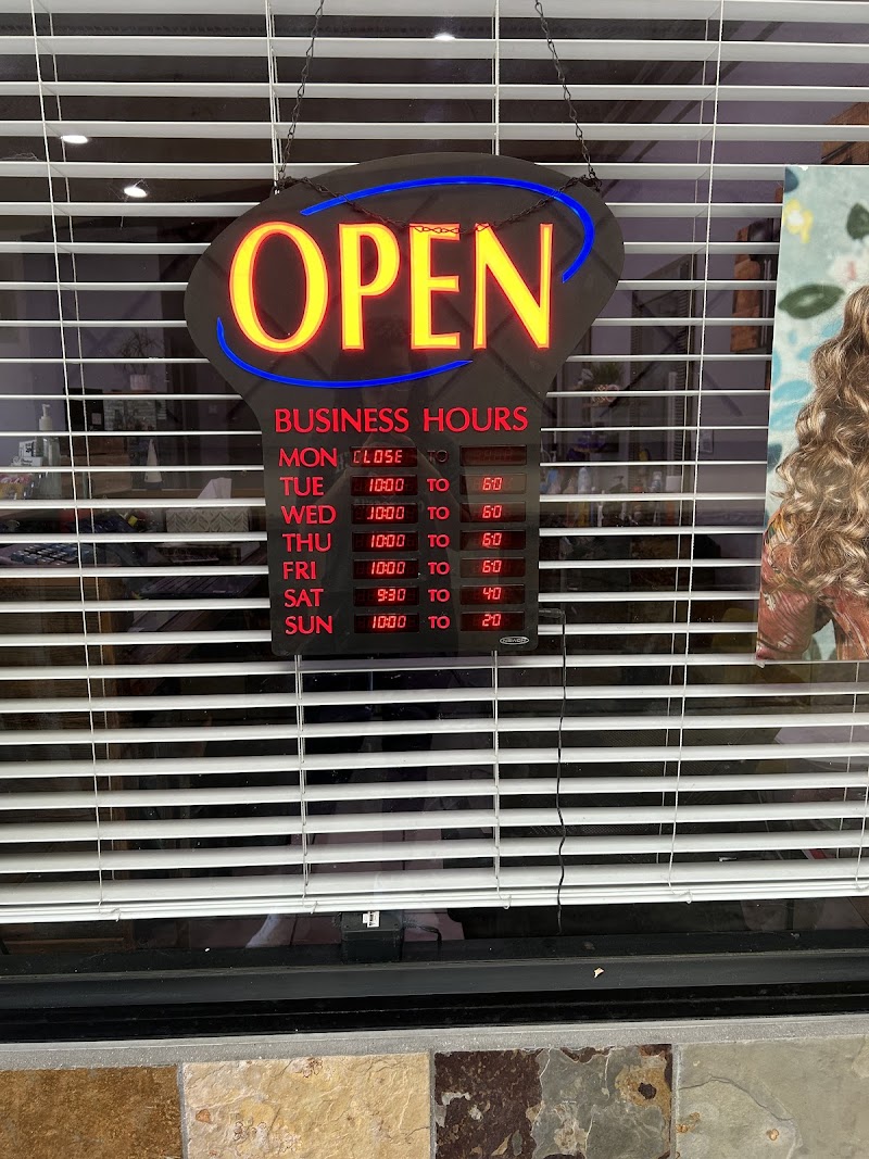 Venuss Hair Salon photo 4
