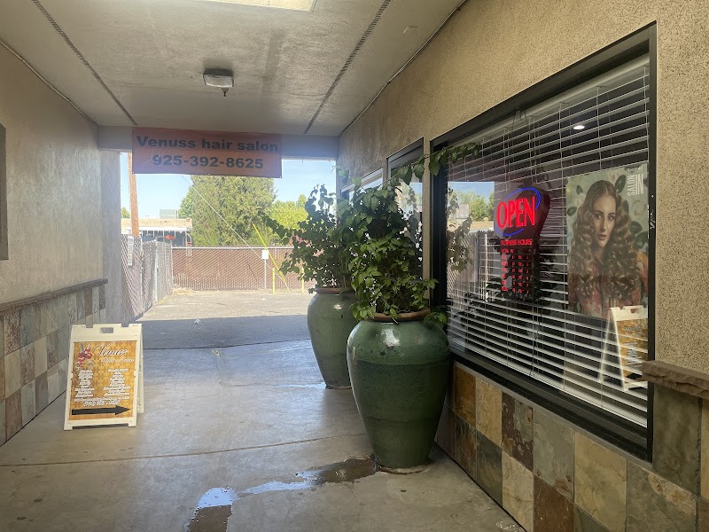 Venuss Hair Salon photo 2
