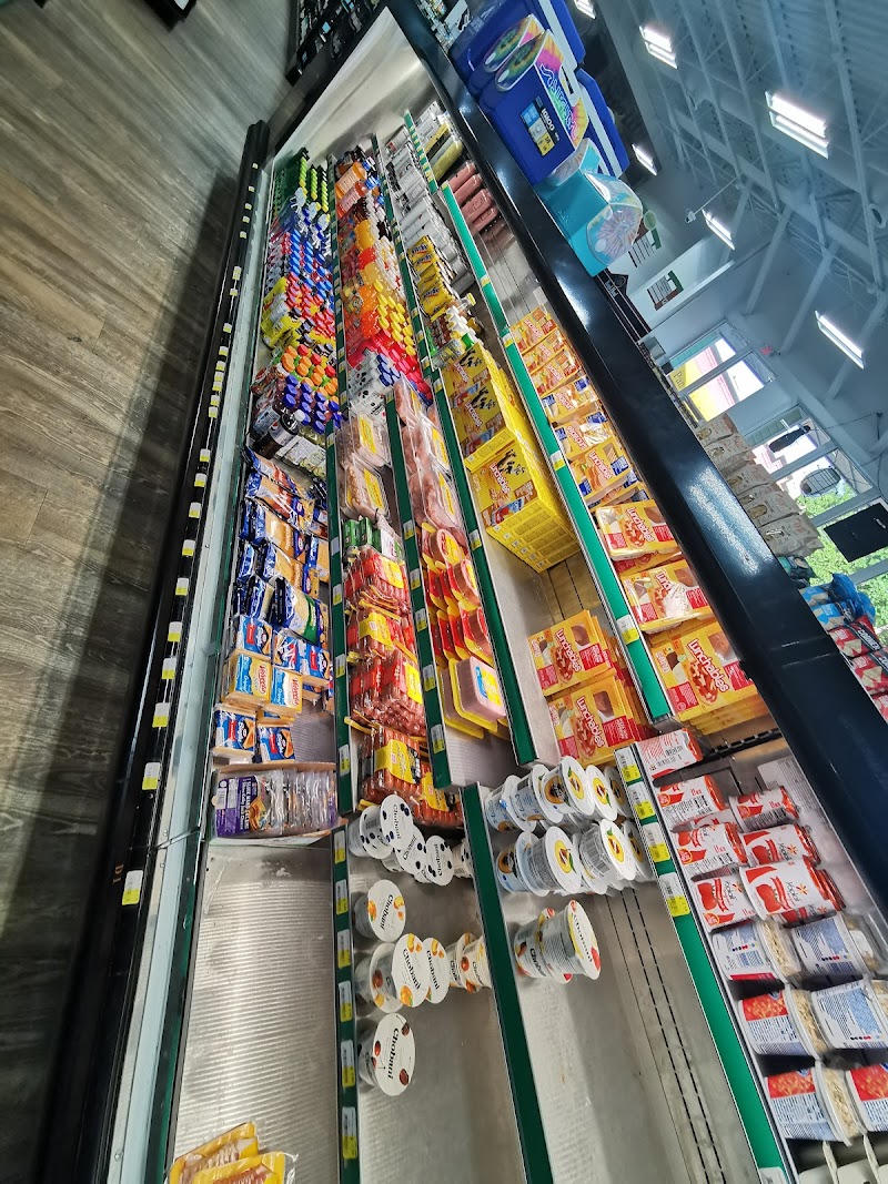 Island Market photo 3