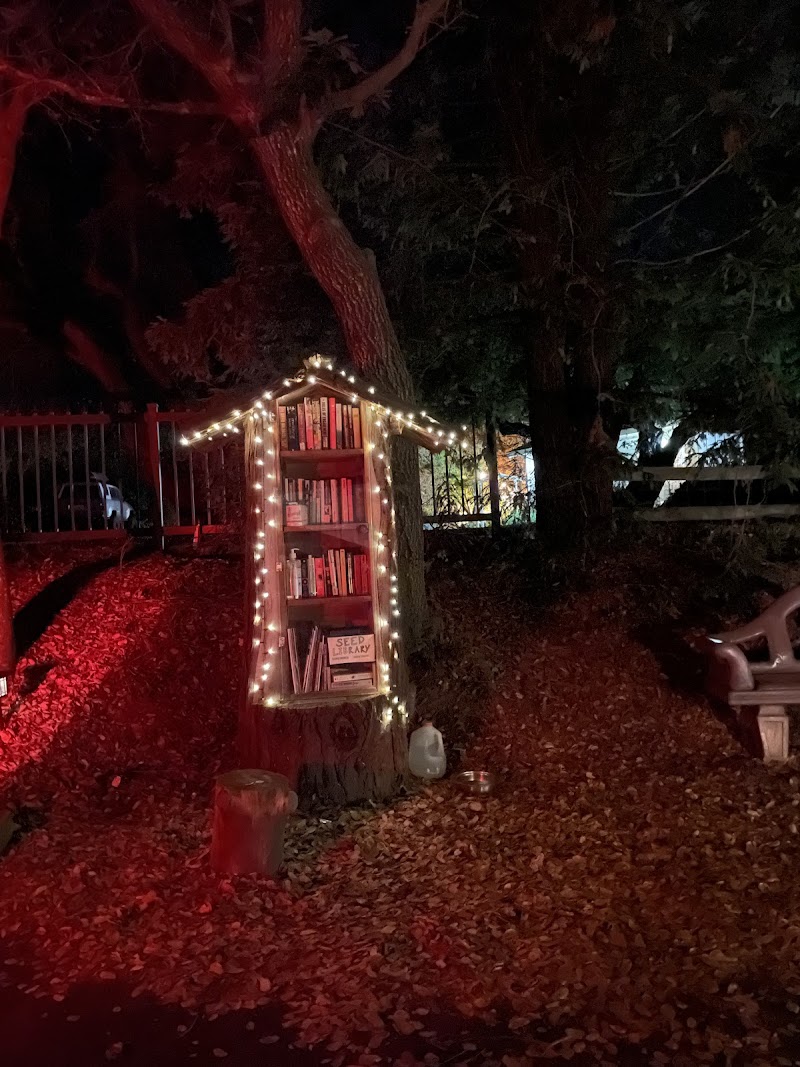 Photo of Fredricks Road Little Free Library
