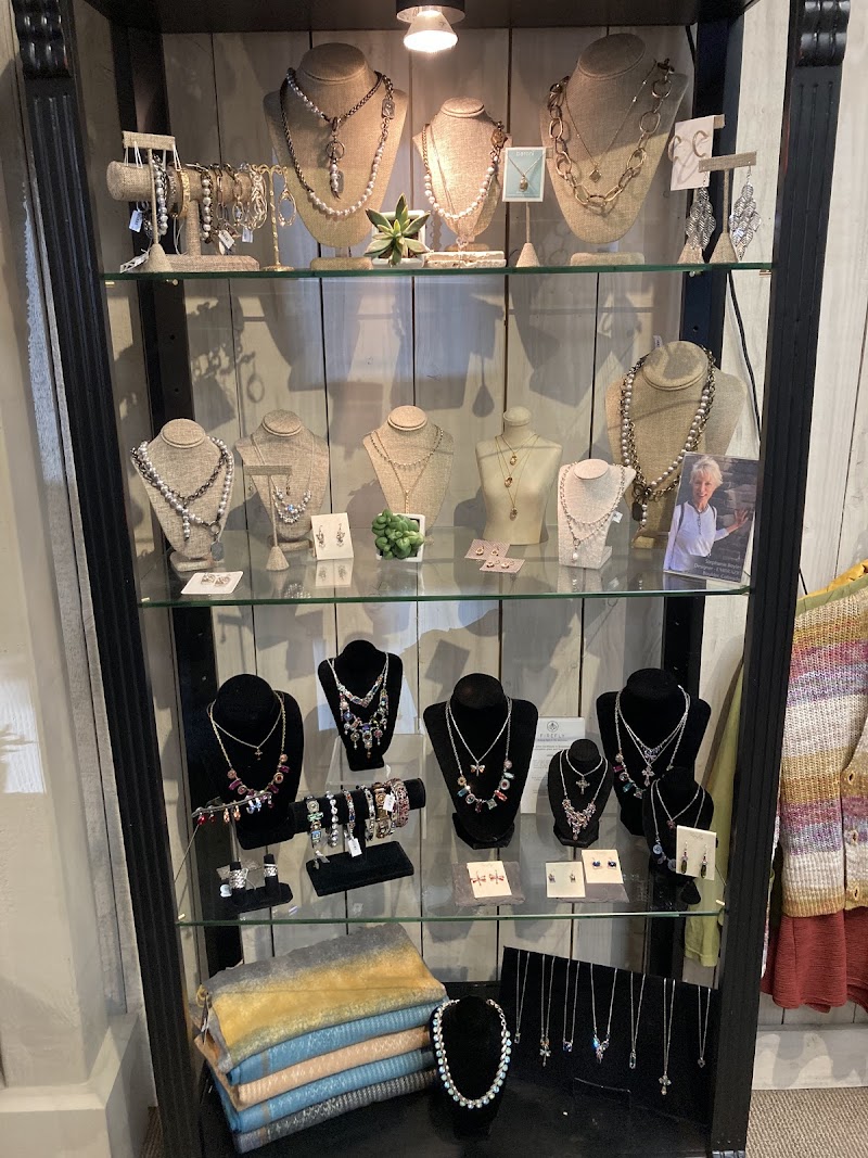 Daisy Clothing Boutique photo 5