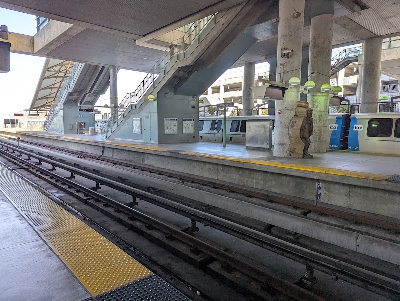 Millbrae BART Parking Garage photo 3