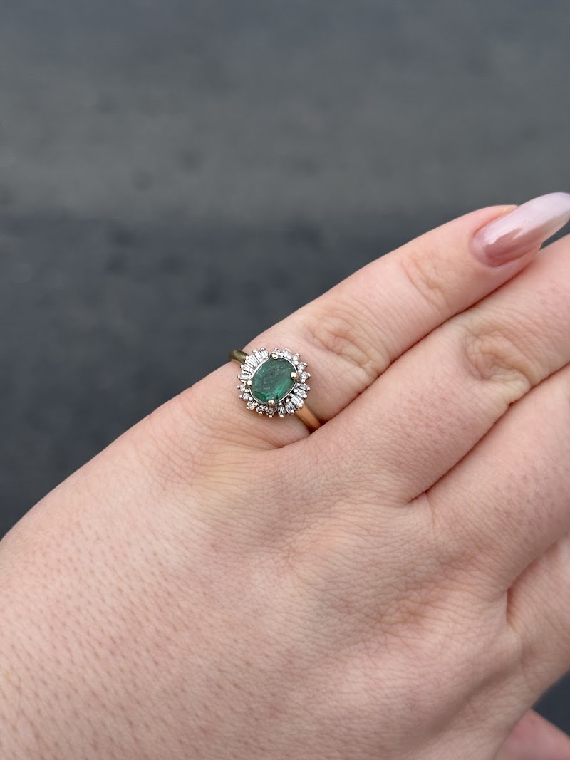 Benny's Jewelry and Repair photo 2