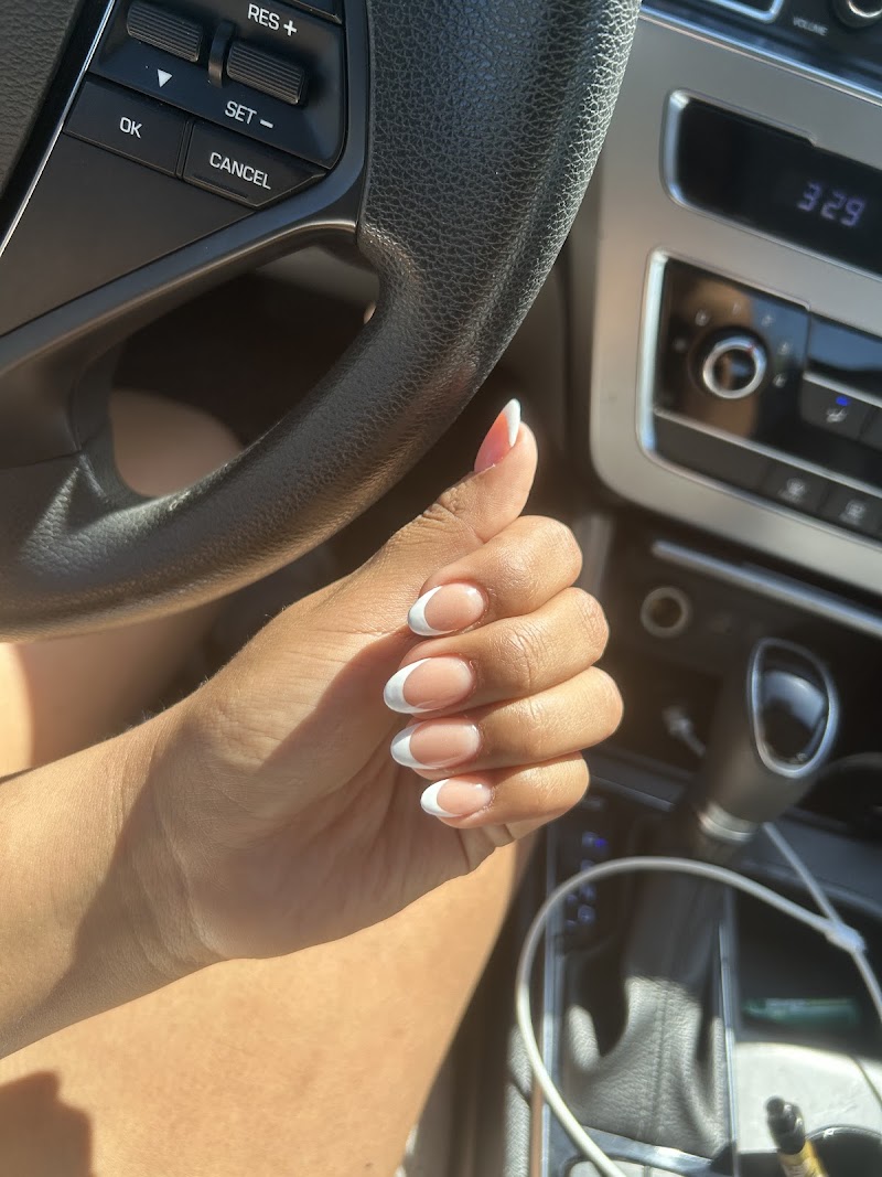 Darian Luxury Nails & Spa photo 4