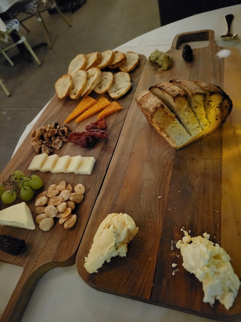 Pinard Wine Bar & Restaurant photo 5