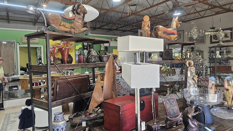 Reclaimed Antiques and Consignments photo 5
