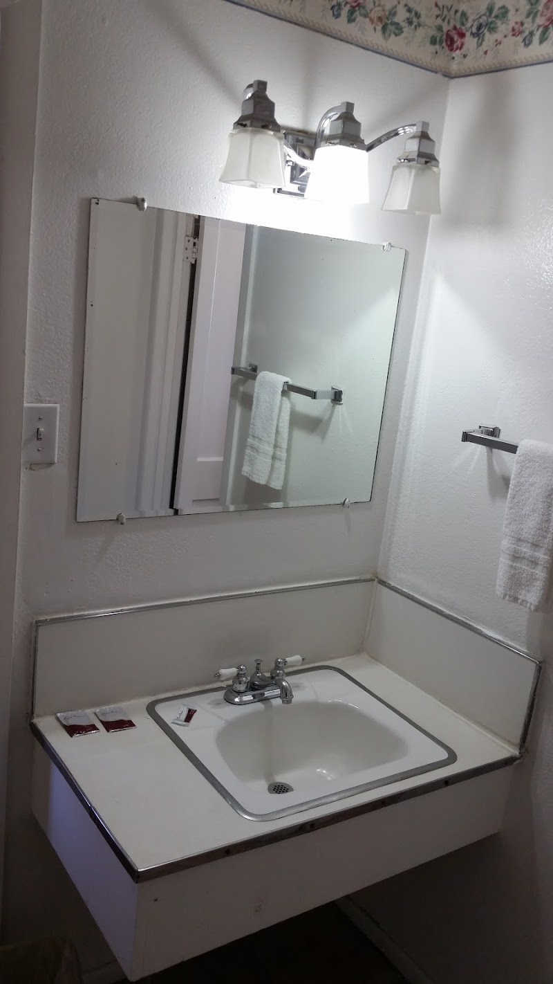 El Rancho Motel photo 3