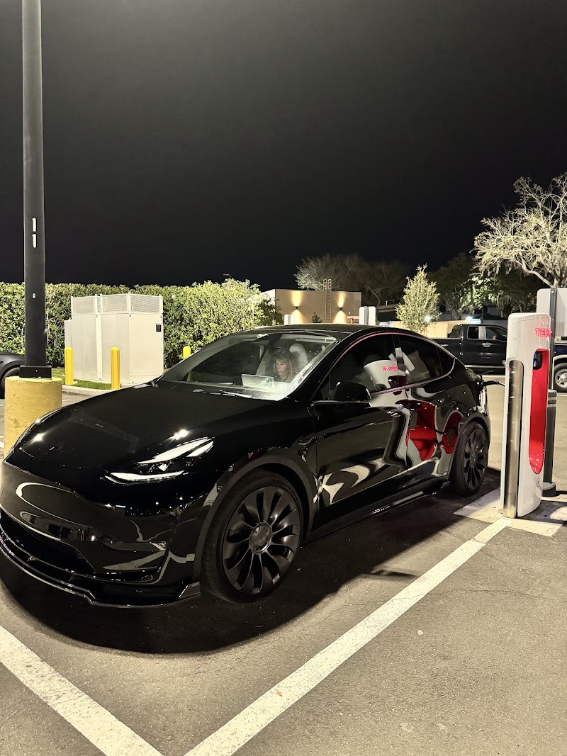 Tesla Supercharger photo 3