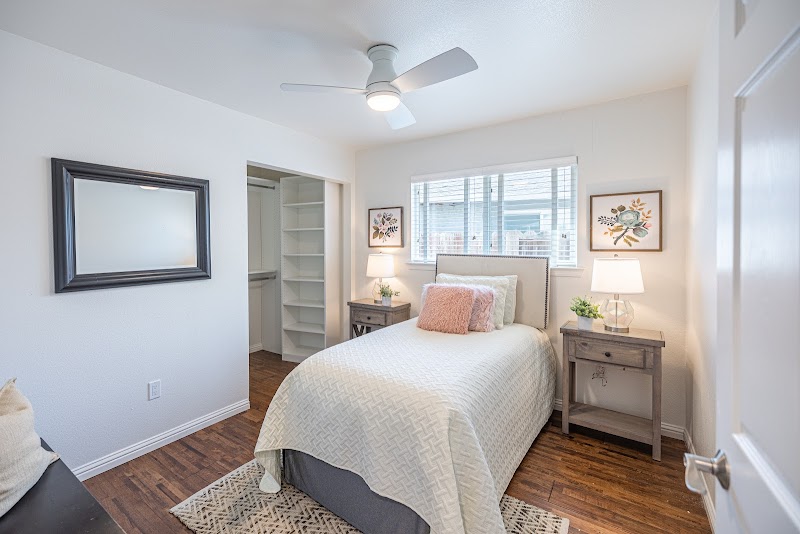 Omar Murillo, REALTOR-Broker | Everhome Real Estate photo 3