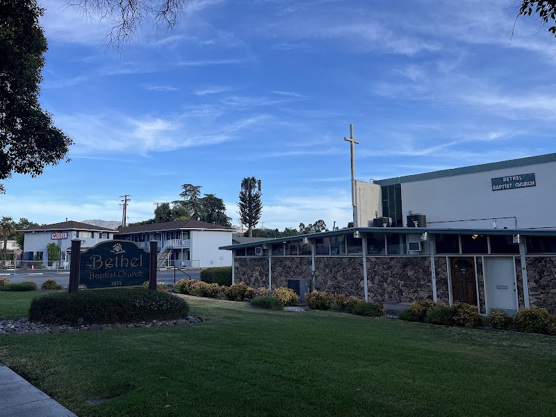 Photo of Laurel Ridge Community Church, Concord