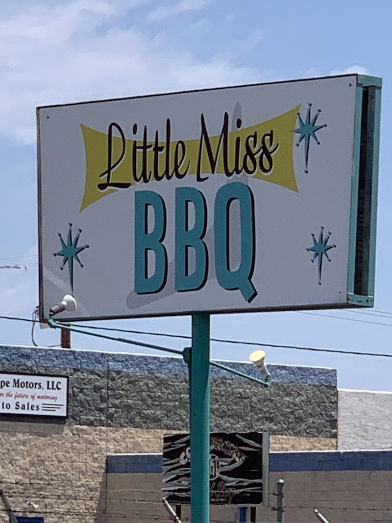 Little Miss BBQ-University photo 4