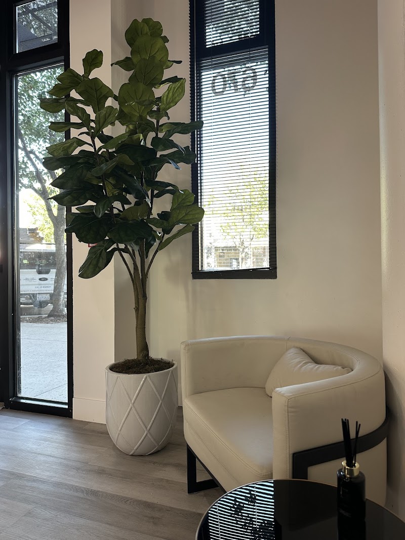 GlowUp Hair Studio photo 4