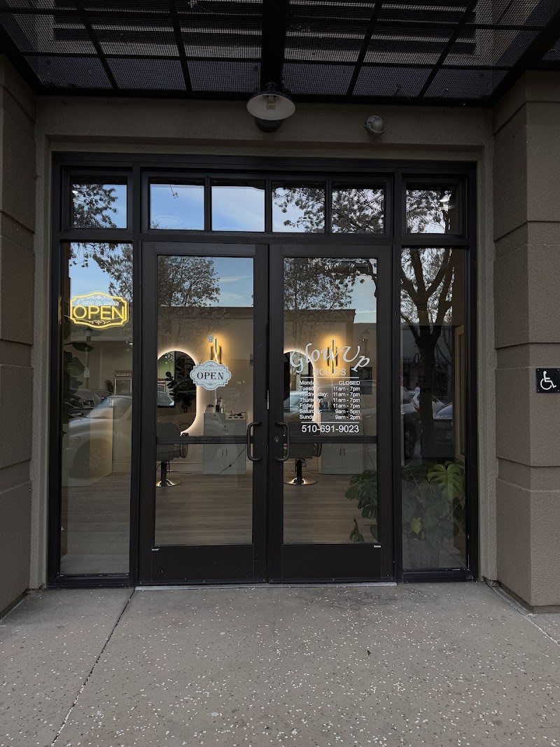 GlowUp Hair Studio photo 5