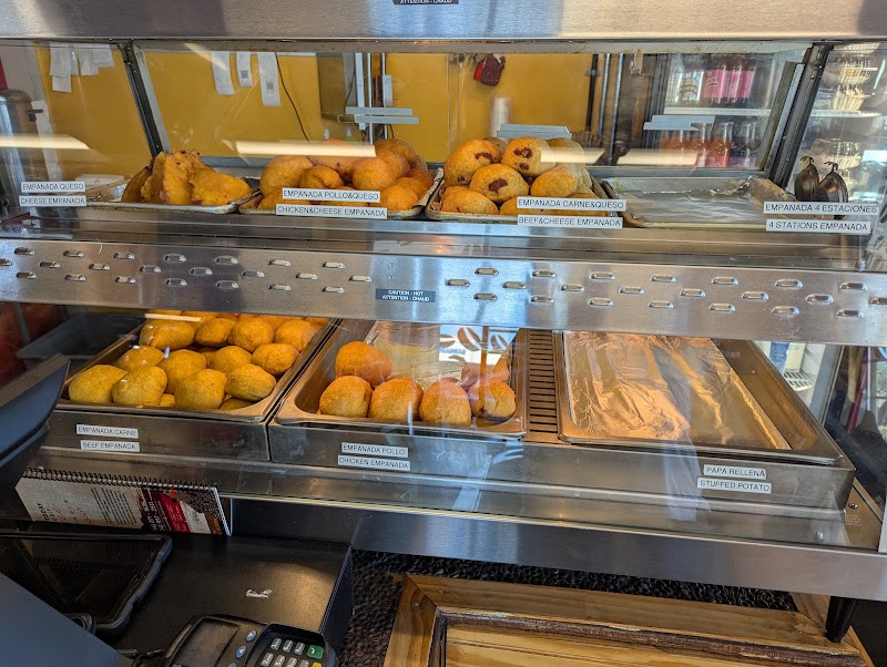 Cafe & Sabor Bakery & Restaurant photo 4