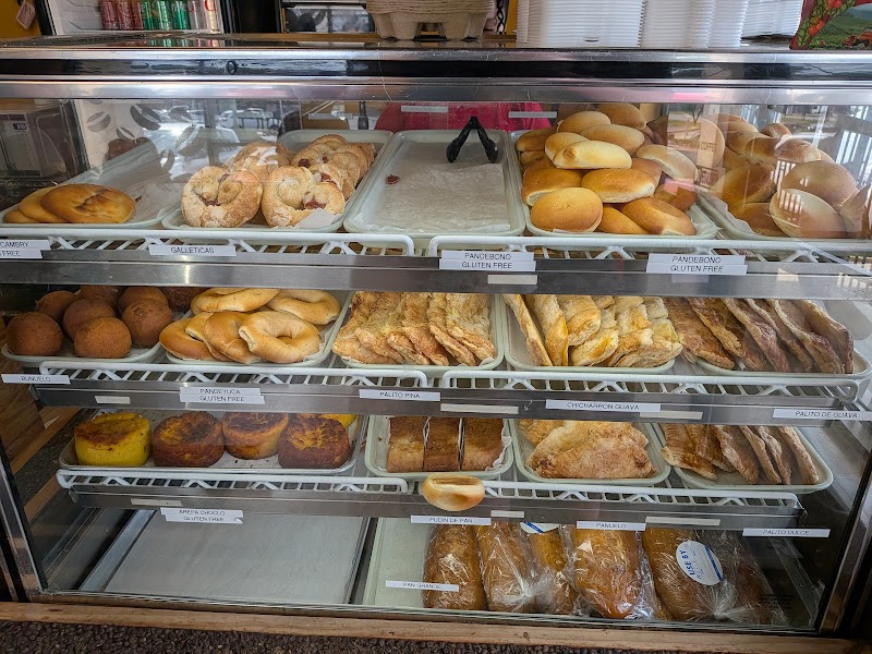 Cafe & Sabor Bakery & Restaurant photo 5