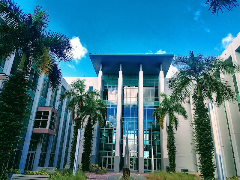 Florida Gulf Coast University photo 3