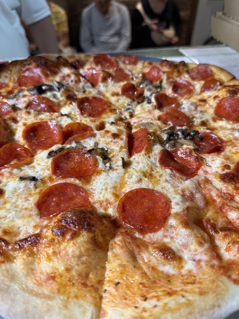 Folliero's Italian Food and Pizza photo 4