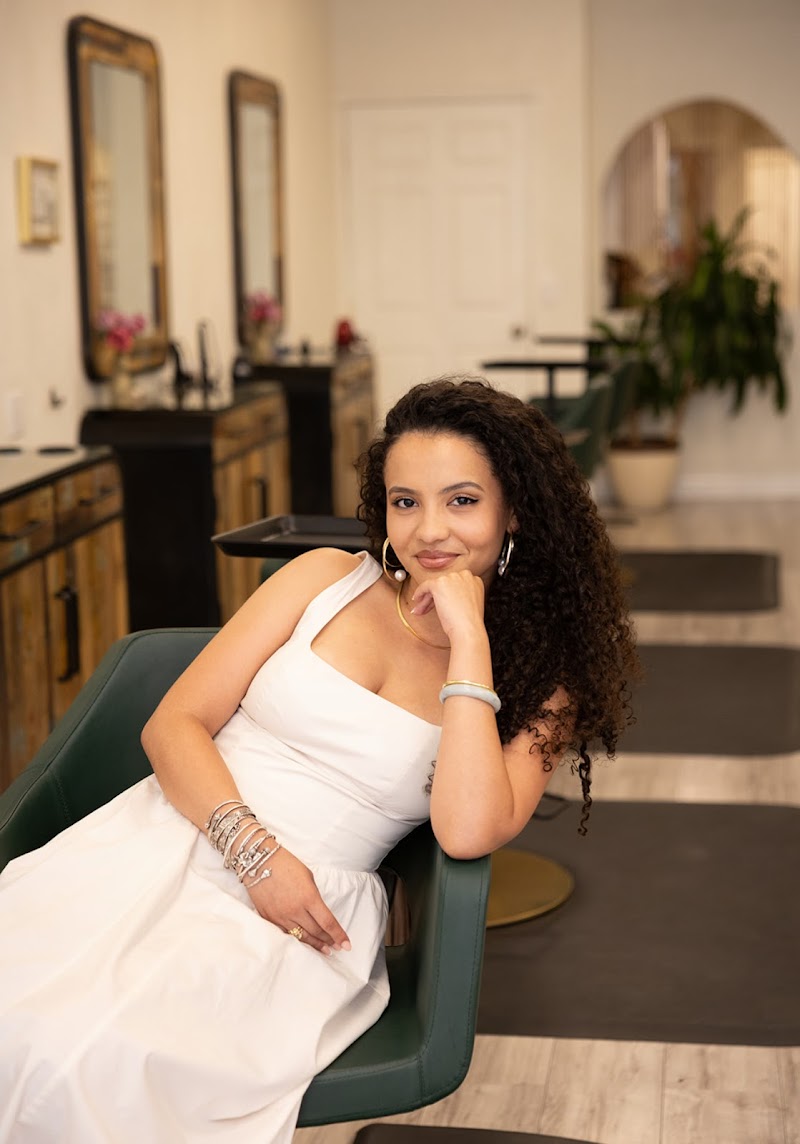 High Society Salon & Boutique photo 3