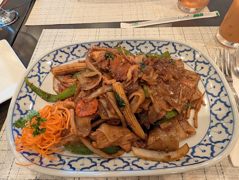 Seasoning Thai Bistro - Webster NY photo 3