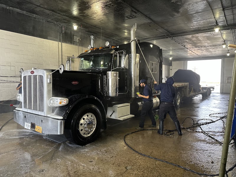 Blue Beacon Truck Wash of Eloy, AZ photo 3