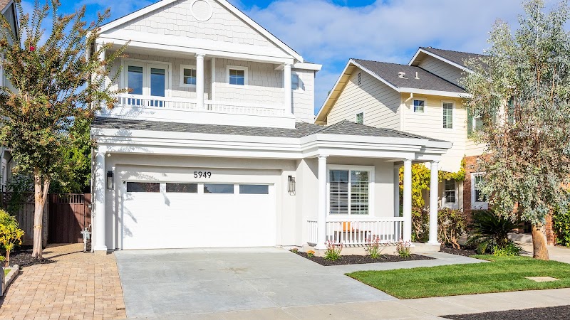 Photo of Oakland House Painters
