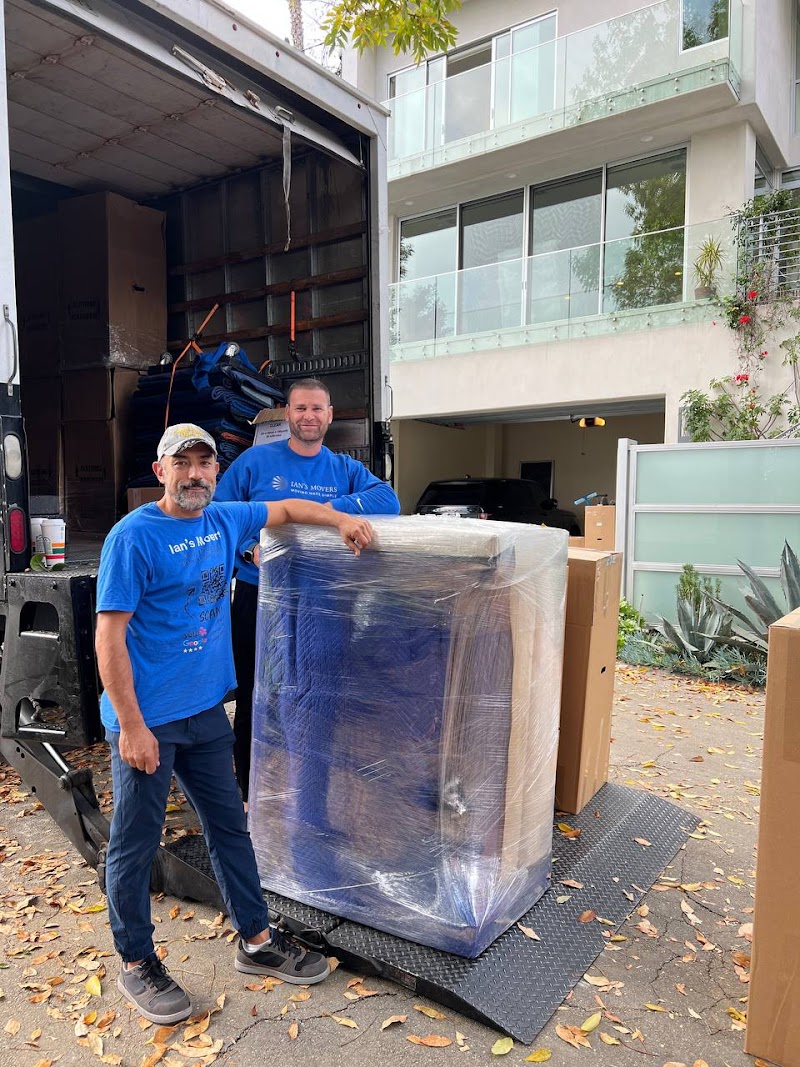 Ian's Movers photo 3