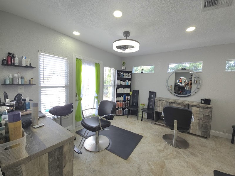 Salon Life, From Head to Toe photo 2