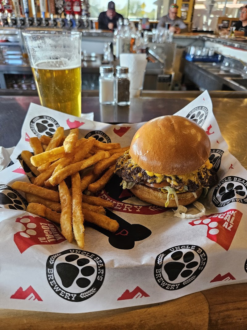 Uncle Bear's Grill & Tap - Rittenhouse photo 4