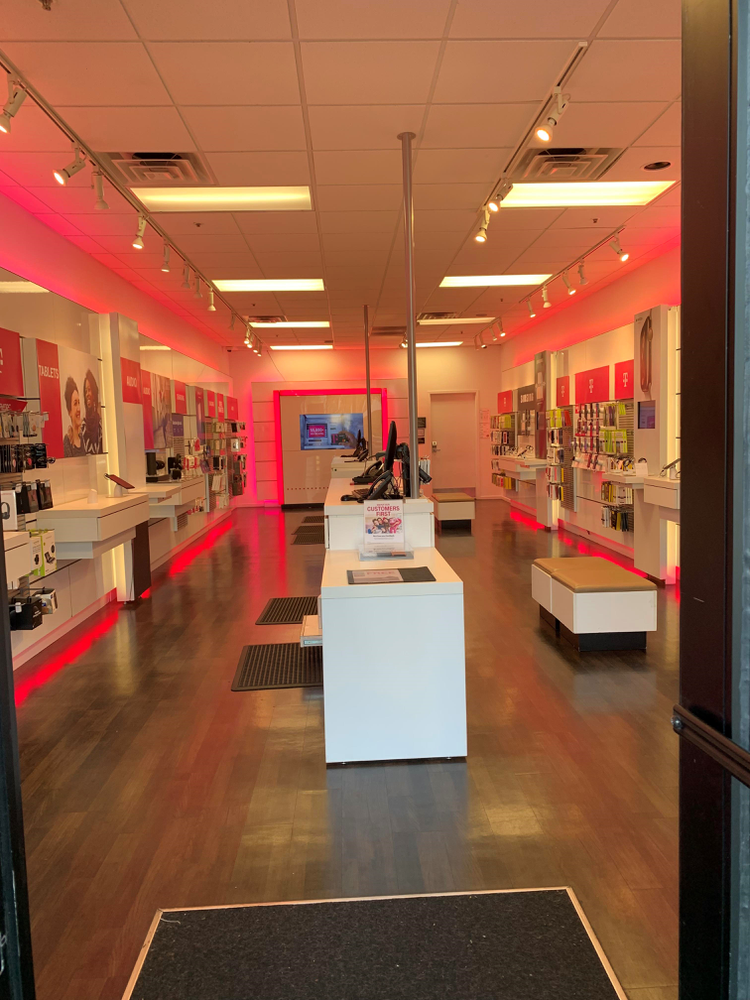 T-Mobile Authorized Retailer photo 2