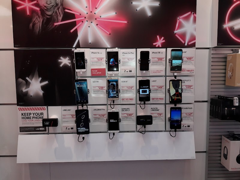 T-Mobile Authorized Retailer photo 3