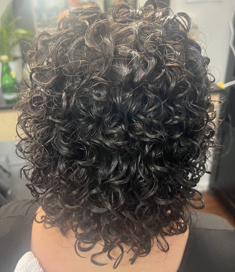 M J Beauty Salon photo 2