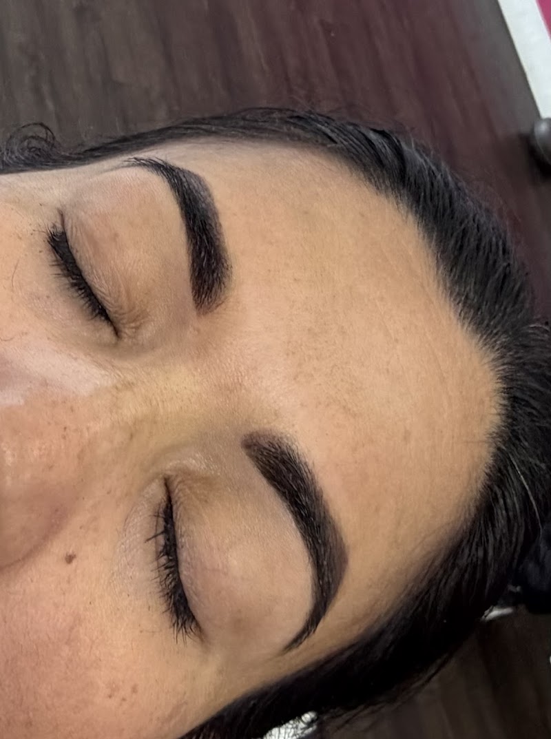 Eyebrow Blink photo 5