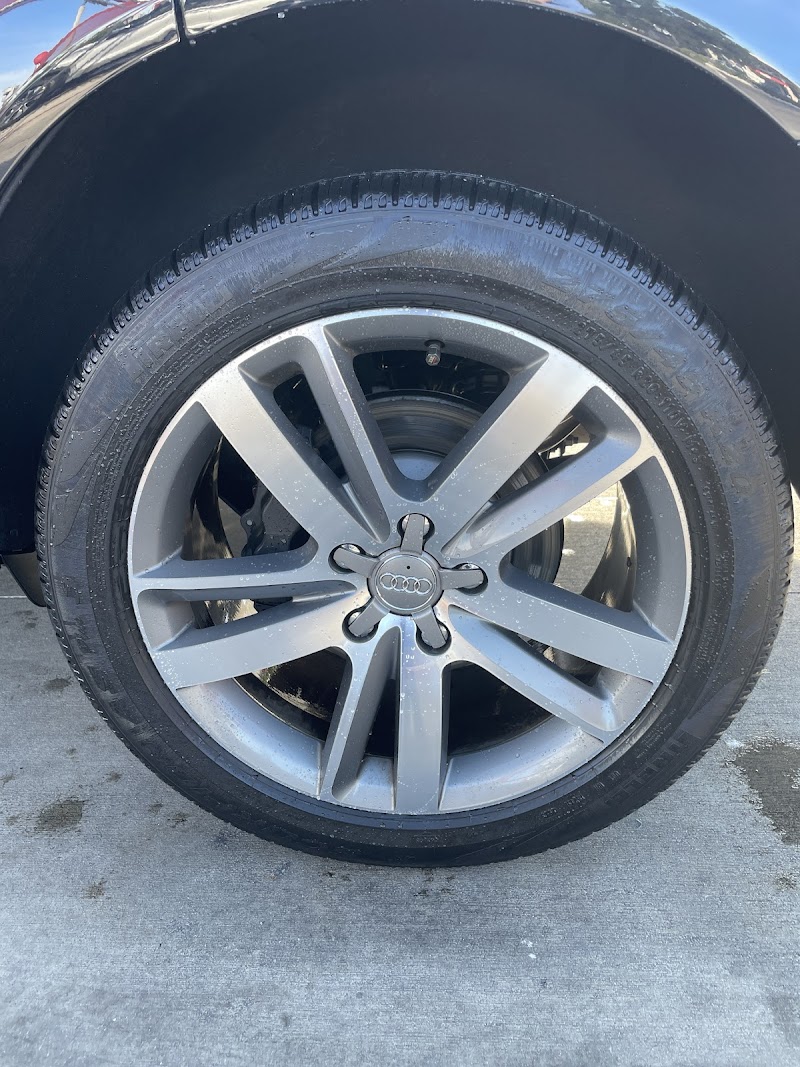 Tommy's Express® Car Wash photo 5