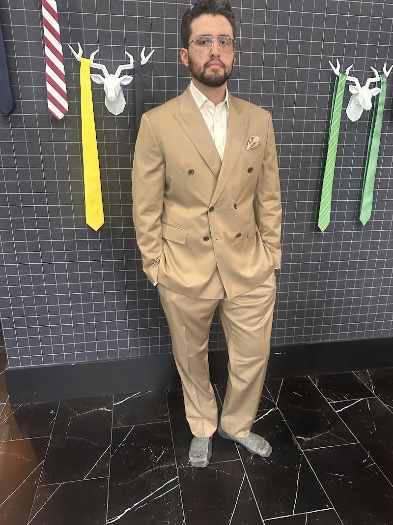 Tweeds Custom Suits photo 3