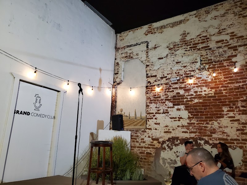 Grand Comedy Club & Pizzeria photo 4