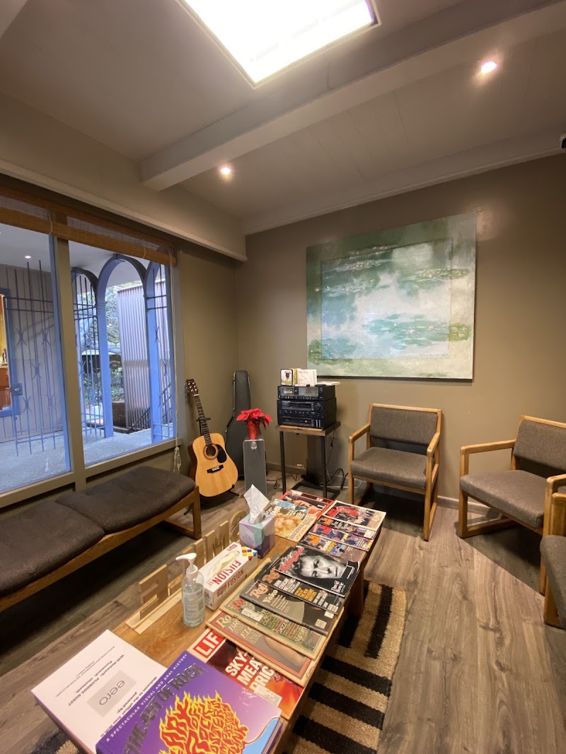 Derek Wong, DDS photo 4