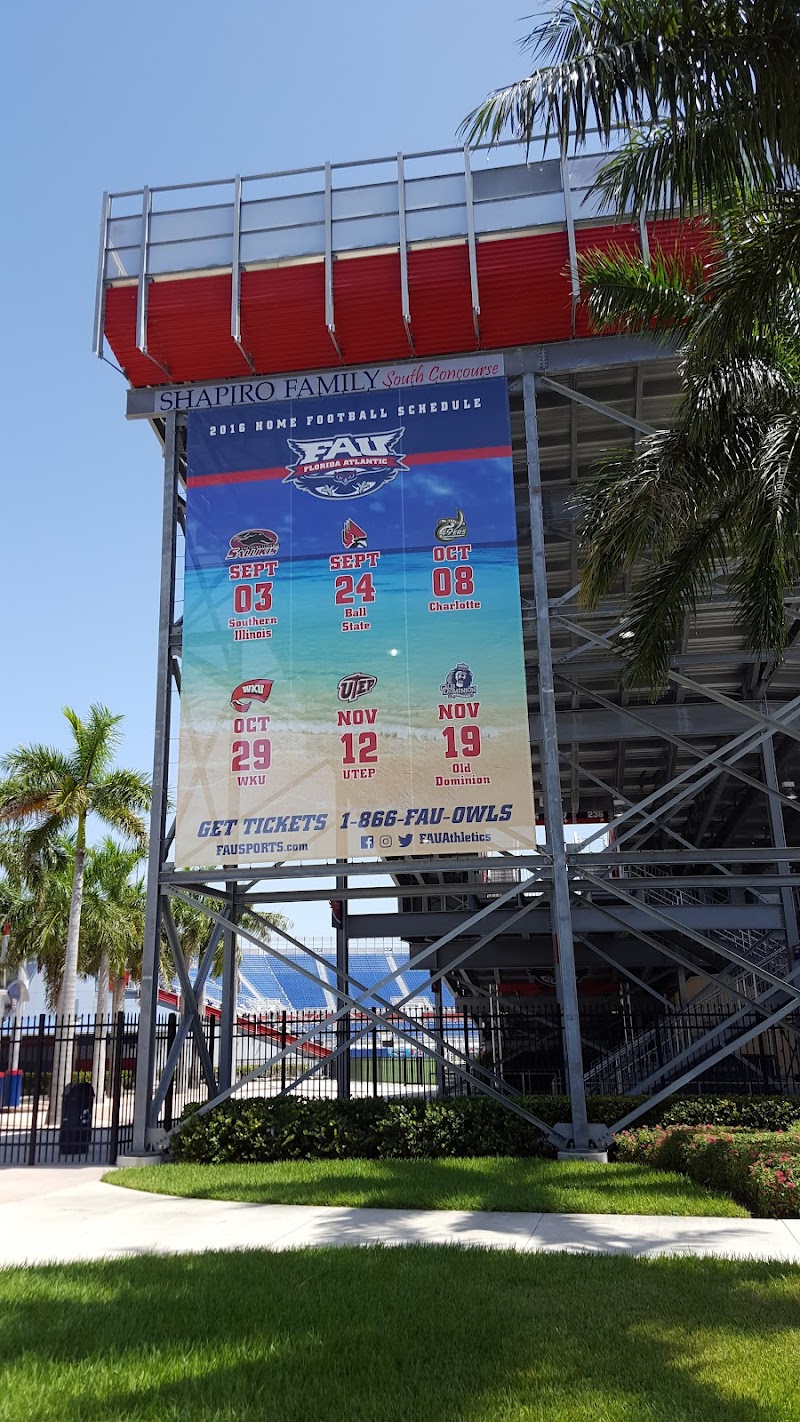 Florida Atlantic University photo 3