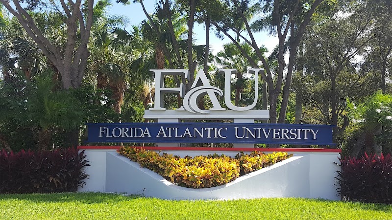 Florida Atlantic University photo 2