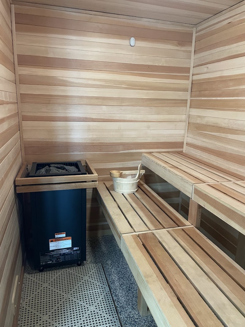 The Studio Sauna+Cold Plunge photo 3
