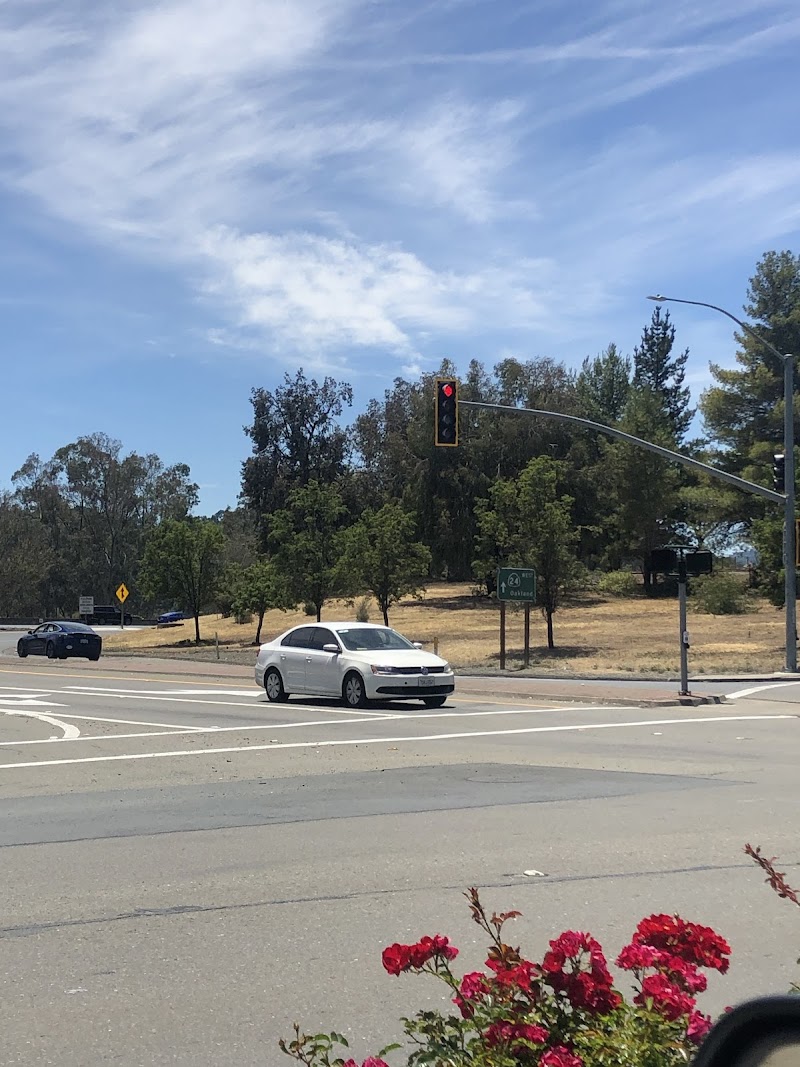Lafayette BART photo 2