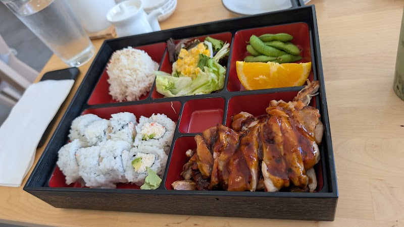 Ari Sushi & Tendon photo 3