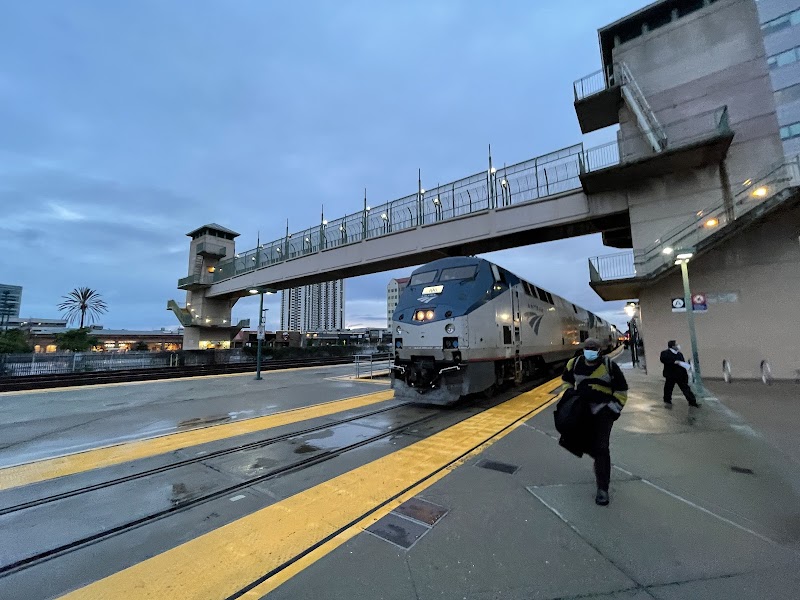 Emeryville Amtrak Station photo 2
