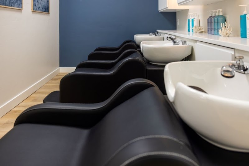 Ellie & Co Hair Salon photo 3