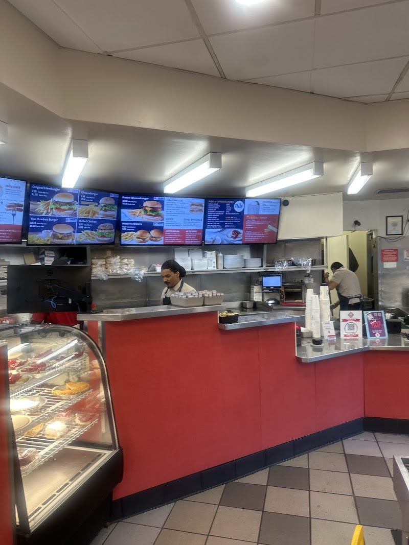 Nation's Giant Hamburgers & Great Pies photo 4