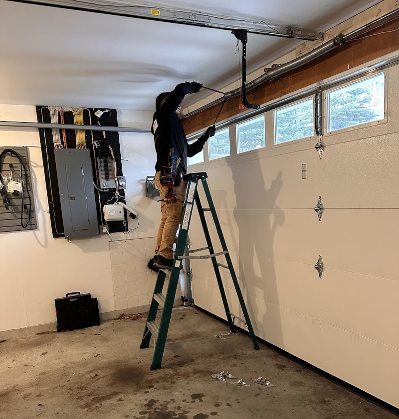 Sullivan Garage Door's Repair photo 2