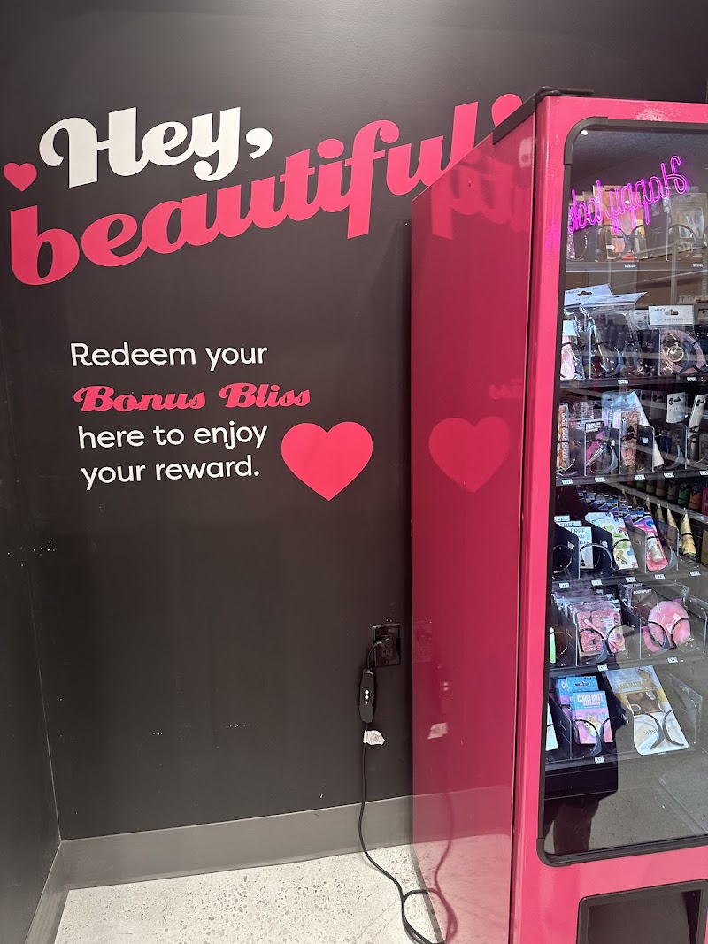 Happy Beauty Co #10834 photo 2